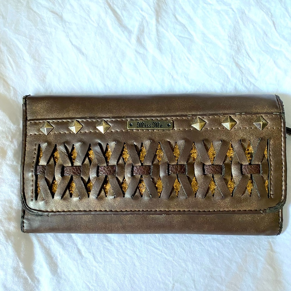 Miss me wallet